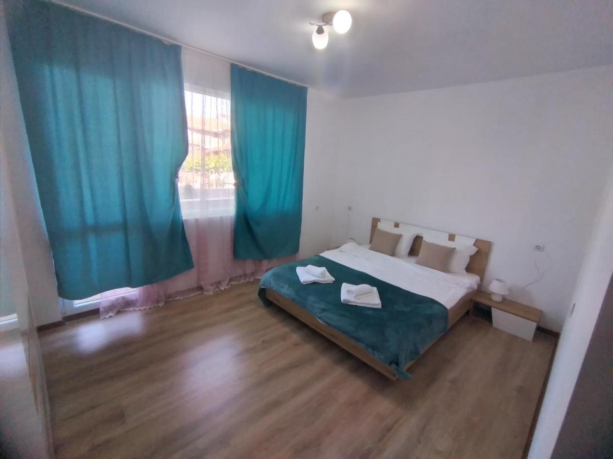 The Center Apartments Comfort ซันดันสกี ภายนอก รูปภาพ