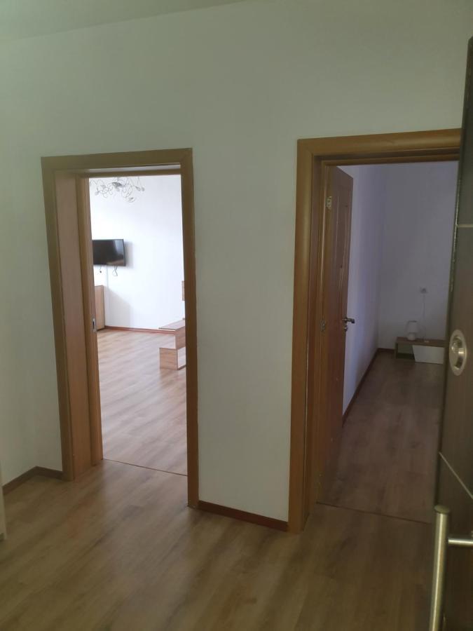 The Center Apartments Comfort ซันดันสกี ภายนอก รูปภาพ